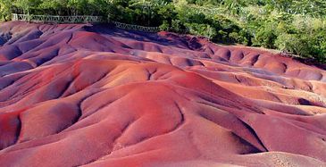 Chamarel Colored Earths