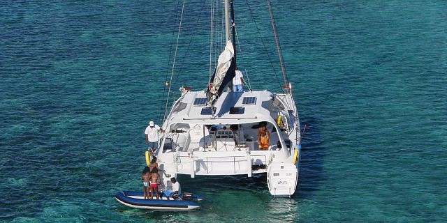 Mauritius catamaran trip flat island