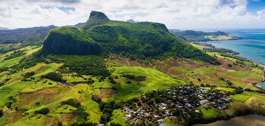 Hiking Lion Mountain - Mauritius