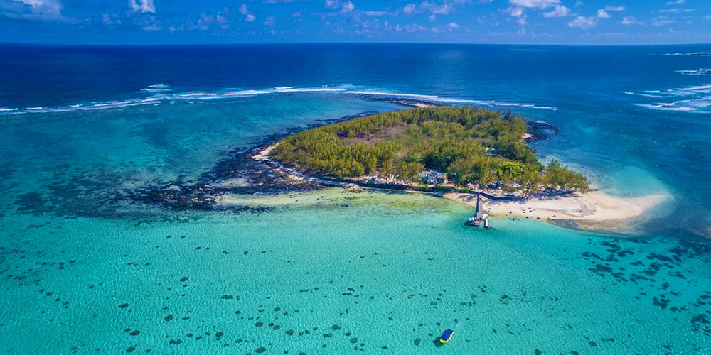 Glass Bottom Boat To Blue Bay Marine Park - Mauritius Attractions