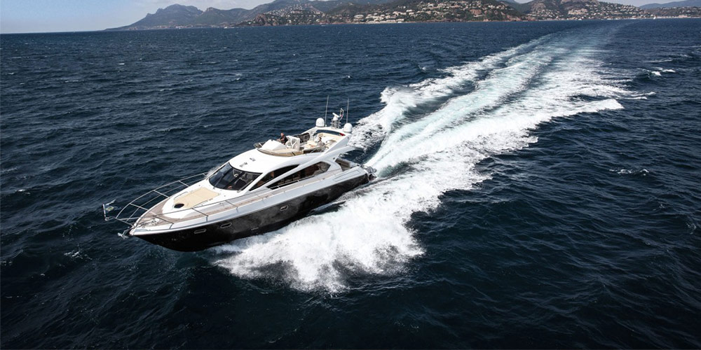Sunseeker royal yacht overnight cruise in mauritius (3)