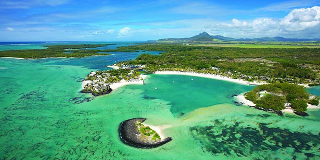 Mauritius Cities & Coastlines - Helicopter Tour from LUX G.Gaube ...