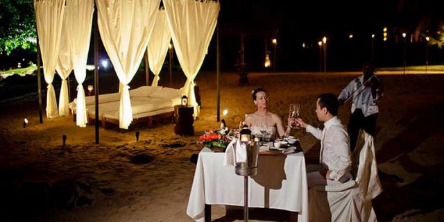 Romantic Candlelight Beach Dinner Mauritius Attractions