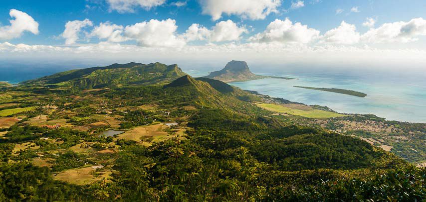 Piton de la Petite Rivière Noire (Black River Peak) - Mauritius